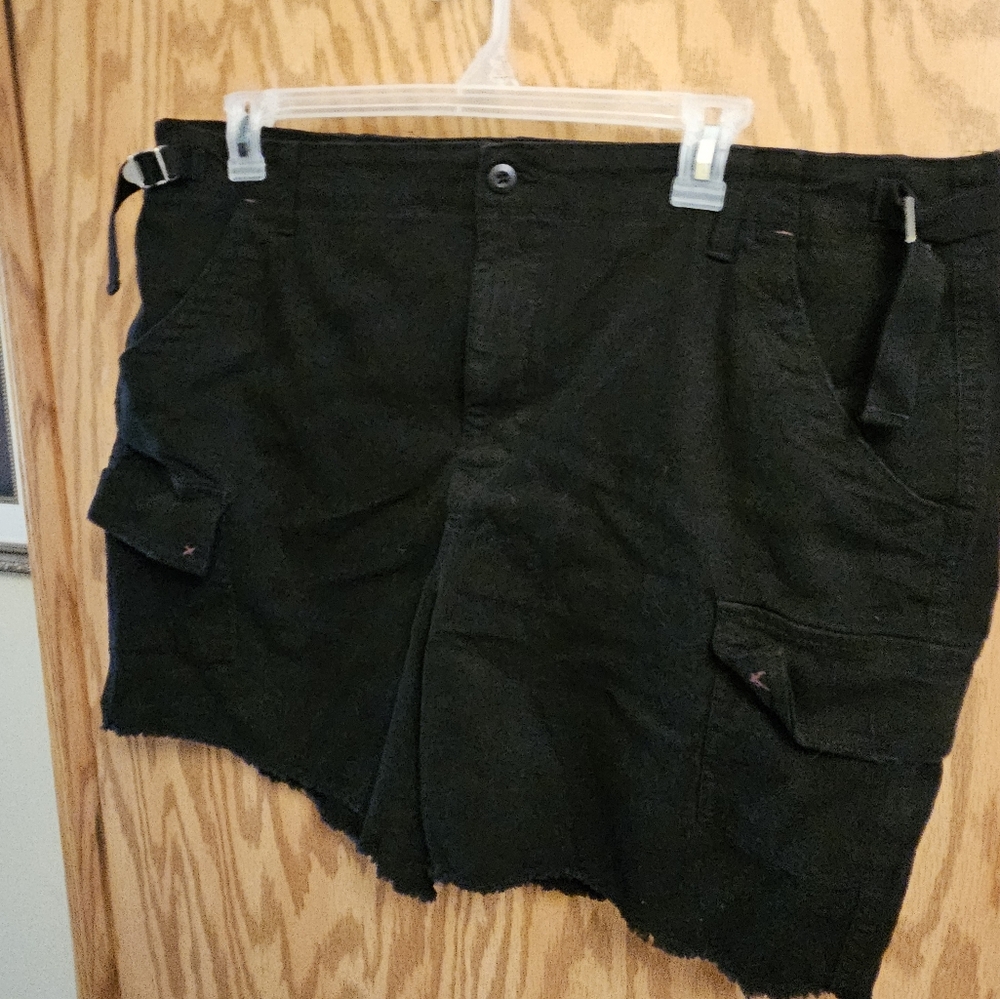 SHORTS SIZE 20W WOMAN'S